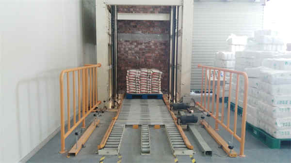 ناقل رفع عمودي بدون طيار أوتوماتيكي بالكامل