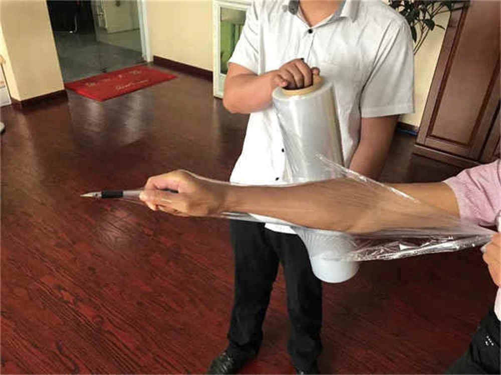 آلة تغليف البليت تستخدم فيلم التغليف