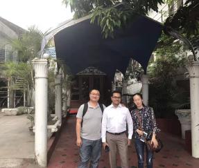 زيارة بنغلاديش لمناقشة نظام النقل والتعبئة الأوتوماتيكي للبلاط الفولاذي الملون بنجاح