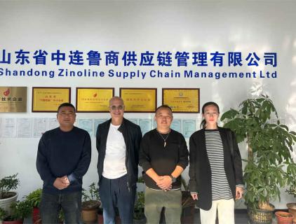 آلة تغليف نوافذ الأبواب غير القياسية