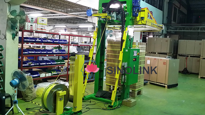 آلة الربط الأوتوماتيكية الكاملة ذات البليت الأفقي Horizontal Pallet Full Automatic Strapping Machine