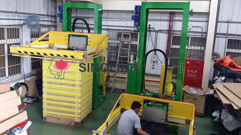 آلة الربط الأوتوماتيكية الكاملة ذات البليت الأفقي Horizontal Pallet Full Automatic Strapping Machine