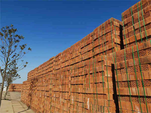 آلة الربط باستخدام شريط التغليف PP Strapping Machine Using PP Packing Tape