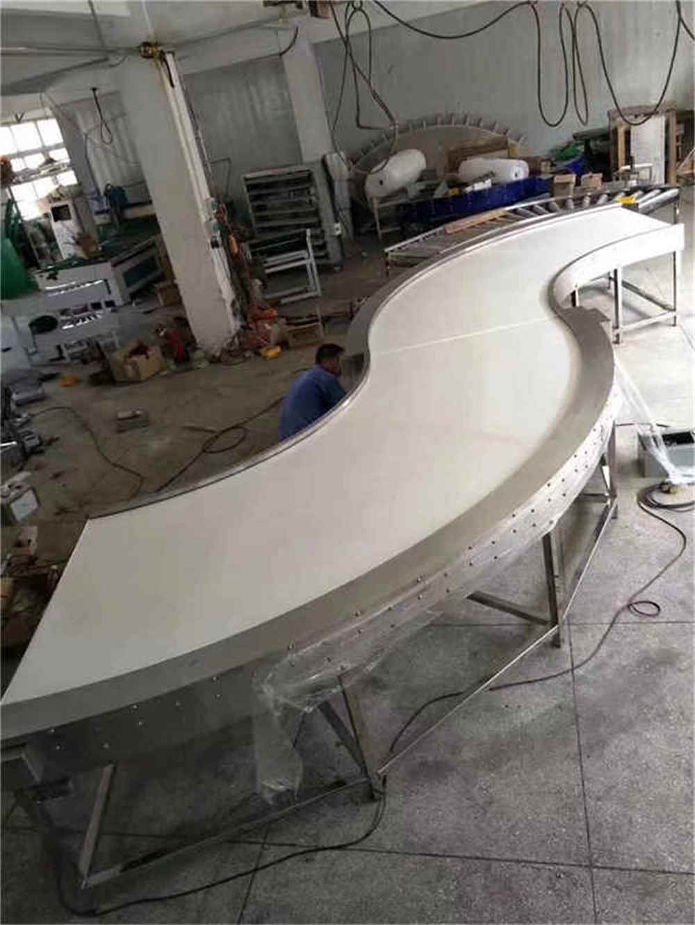 90 درجة آلة تحول الأسطوانة 90 Degree Roller Turning Machine