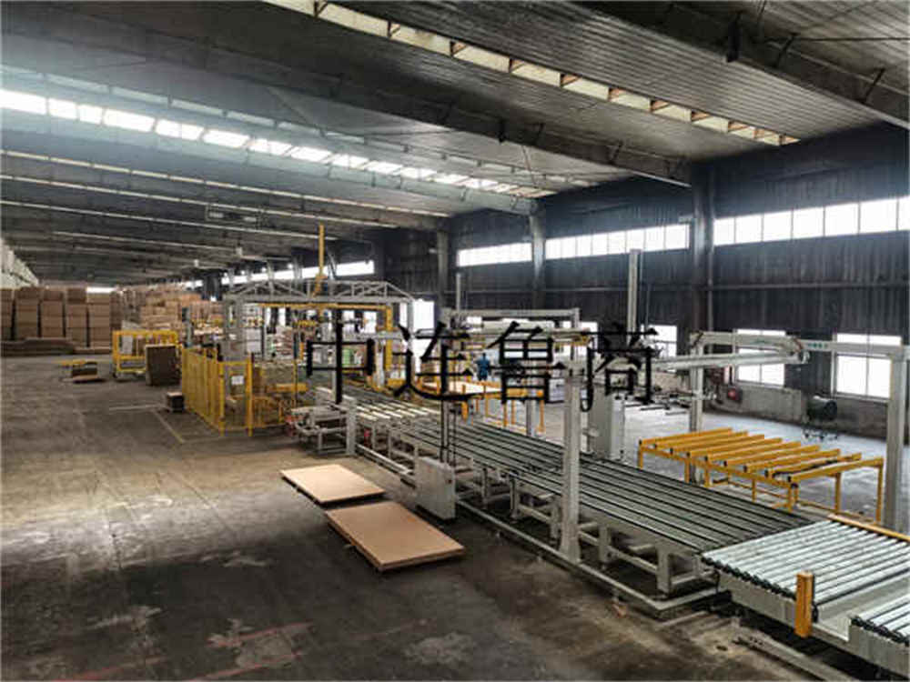 نظام التعبئة الذكي لألواح الخشب المصنوعة