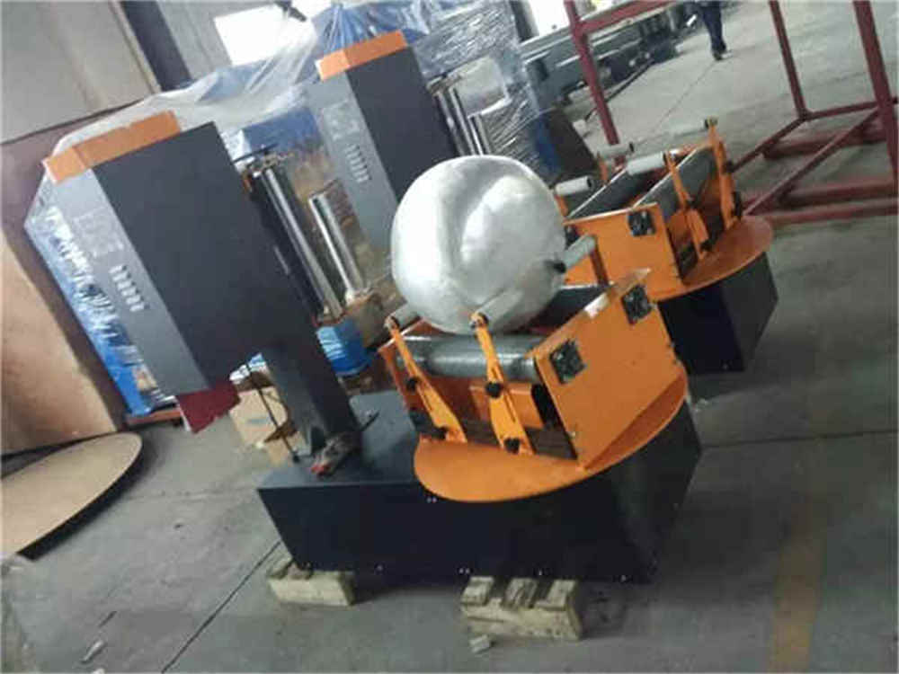 شريط التنقيط نوع الاسطوانة المشدودة مسبقًا Pre-stretched Drip Tape Cylinder Type Wrapper