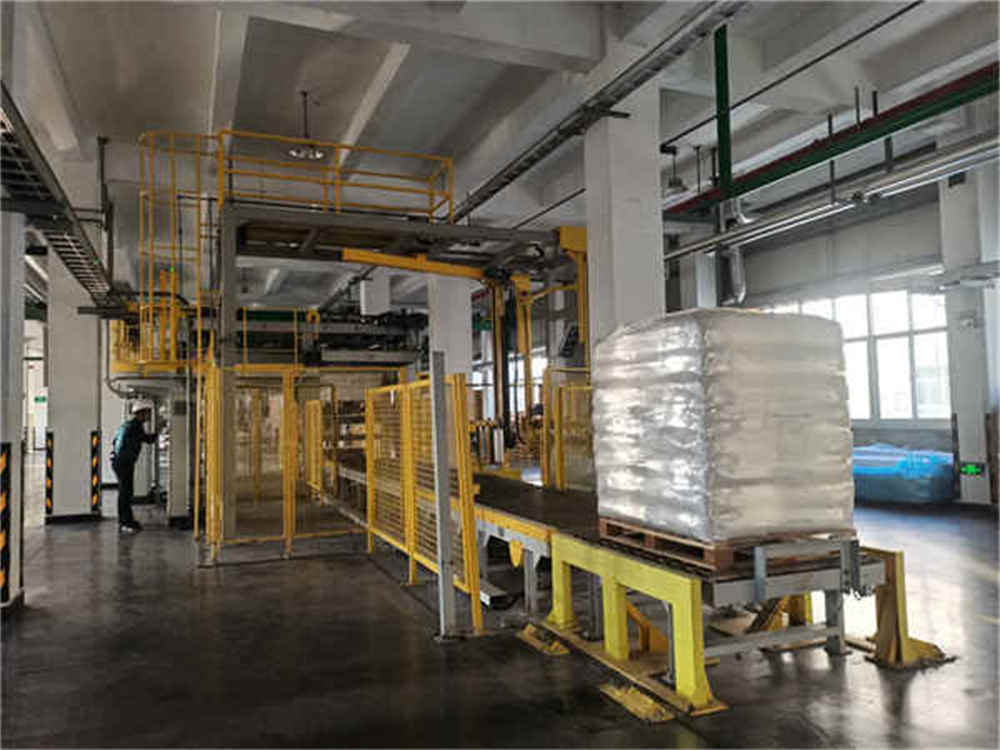 غلاف الفيلم القابل للتمدد بذراع دوار ZL1800FZ-PL ZL1800FZ-PL Rotary Arm Stretch Film Wrapper