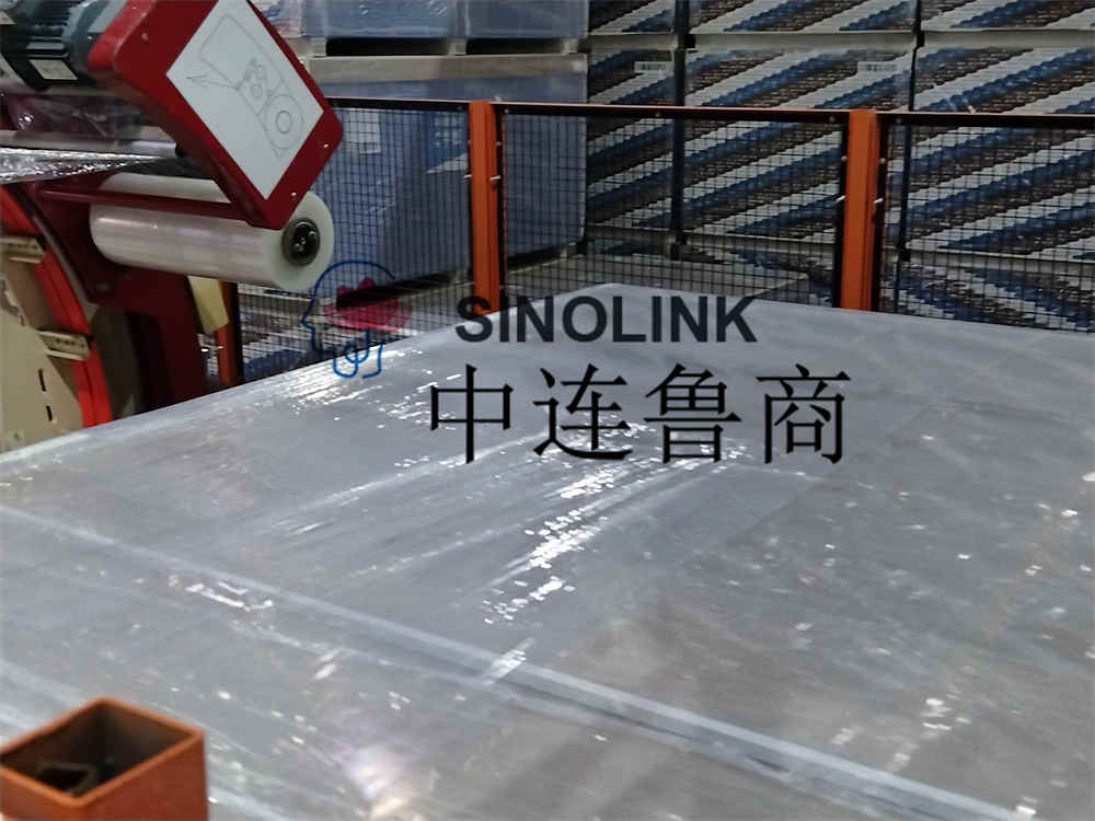 آلة التغليف التلقائية المكونة من ستة جوانب لمواد بناء الألواح