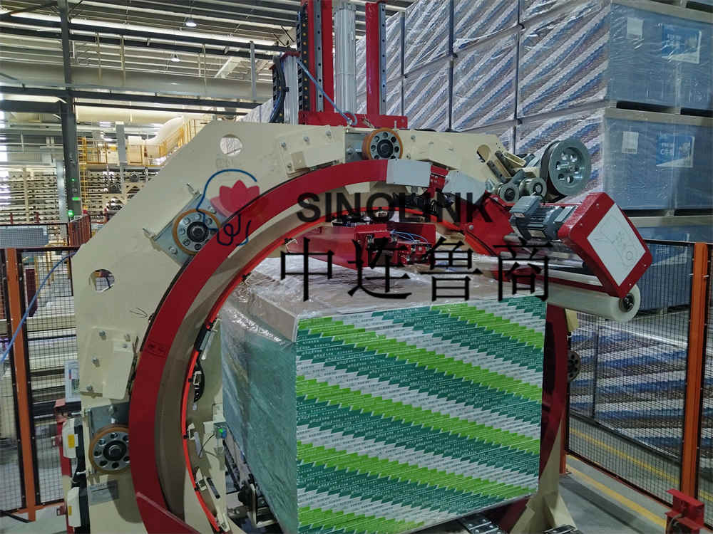 آلة التغليف التلقائية المكونة من ستة جوانب لمواد بناء الألواح