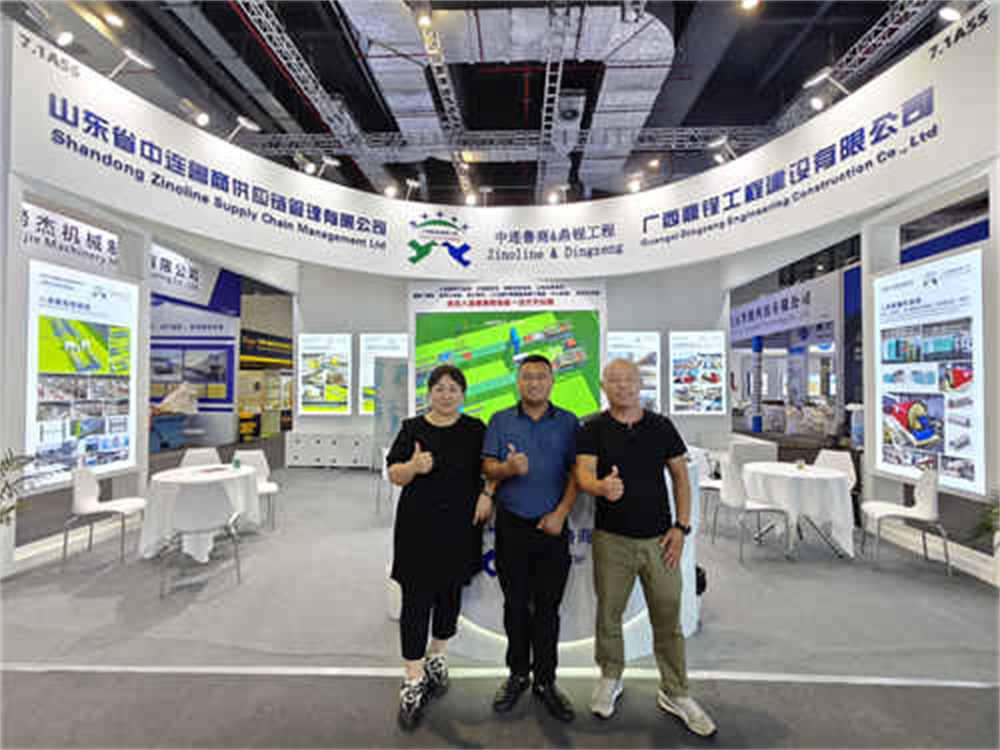 آلة ربط الخيوط التلقائية على شكل حرف كامل ونظام تغليف الأفلام المحمية الزاوية آلة ربط الخيوط التلقائية على شكل حرف كامل ونظام تغليف الأفلام المحمية الزاوية